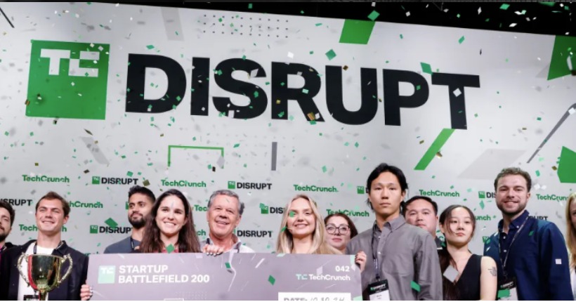 PRVIEW team at TechCrunch Disrupt Startup Battlefield 200